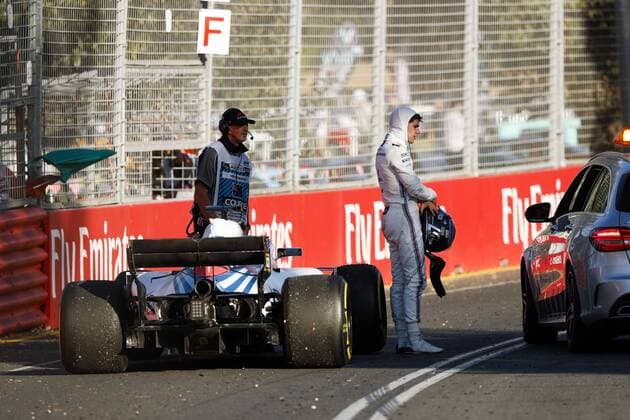 STROLL Lance (can), Williams F1 Mercedes FW41, mechanical problem during 2018 Formula 1 championship at Melbourne, Australian Grand Prix, from March 22 To 25 - Photo Motorsports: FIA Formula One World Championship WM Weltmeisterschaft 2018, Melbourne, Victoria : Motorsports: Formula 1 2018 Rolex Australian Grand Prix, Melbourne Australia