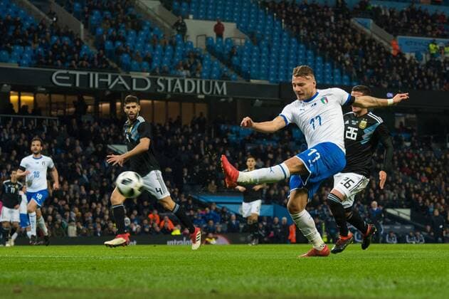 Argentina v Italy International Friendly L?nderspiel Leonardo Spinazzola of Italy with a shot on goal during the International Friendly match at the Etihad Stadium, Manchester Content Not Available For UK Newspapers Copyright: xMattxWilkinsonx FIL-11536-0056