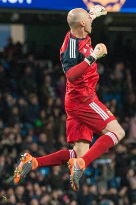 Argentina v Italy International Friendly L?nderspiel Willy Caballero of Argentina celebrates Manuel Lanzini s goal during the International Friendly match at the Etihad Stadium, Manchester Content Not Available For UK Newspapers Copyright: xMattxWilkinsonx FIL-11536-0065