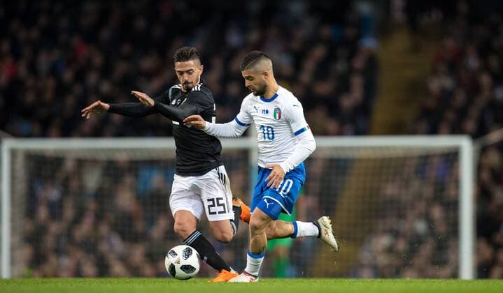 Lorenzo Insigne (Napoli) of Italy & Manuel Lanzini (West Ham United) of Argentina during the International Friendly L?nderspiel match between Argentina and Italy at the Etihad Stadium, Manchester, England on 23 March 2018. Copyright: xAndyxRowlandx PMI-1909-0041