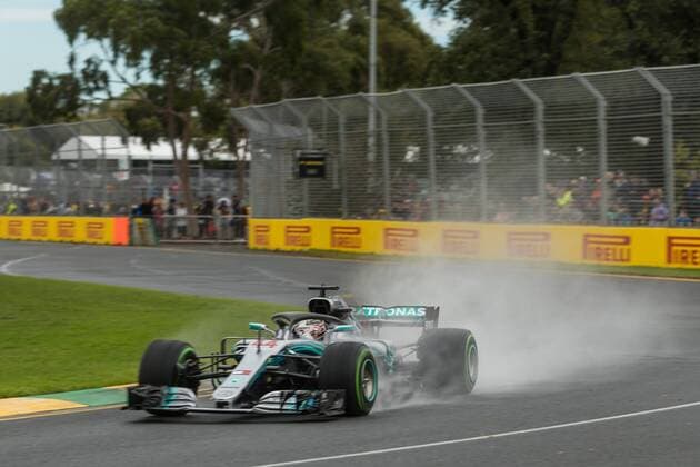 Lewis Hamilton Mercedes AMG Petronas Formula One team with his car on the track Grand Prix of Australia 2018 race Motorsport Formula 1 24 03 2018 Melbourne Copyright: xIllman Eibner-Pressefotox EP_eer