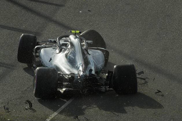Valtteri Bottas Mercedes AMG Petronas Formula One team after his accident Grand Prix of Australia 2018 Race Motorsport Formula 1 24 03 2018 Melbourne Copyright: xIllman Eibner-Pressefotox EP_eer