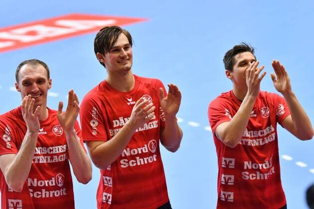 IFK Kristianstad SG Flensburg Handewitt EHF Champions League Kristianstad 24 03 18 Kristianstad 24 03 18 Sport Handball VELUX EHF Champions League Season 2017 2018 Round of 16 IFK Kristianstad SG Flensburg Handewitt Jubilation Holger Glandorf SG Flensburg Handewitt 09 Magnus Roed SG Flensburg Handewitt 77 Marius Steinhauser SG Flensburg Handewitt 19 xmmkx