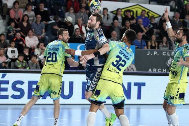 Steffen Fath (Berlin) HANDBALL : Coupe EHF - Phase de groupes - 5eme journee - Saint-Raphael Var Handball vs Füchse Berlin - 24 03 2018 KevinDomas Panoramic 