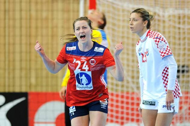 Handball , Kvinner , EM-Kvalifisering , Kvalifisering til EM , 25.03.2018 , 20180325 Norge - Kroatia Norges Sanna Charlotte Solberg jubler for et mal i f¿rste omgang Foto: Sjur St¿len Digitalsport 