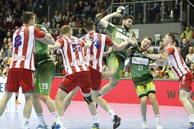 Juan Munoz de la Pena Magdeburg 13 throws on goal Handball EHC Cup SC Magdeburg SKA Minsk xtgx