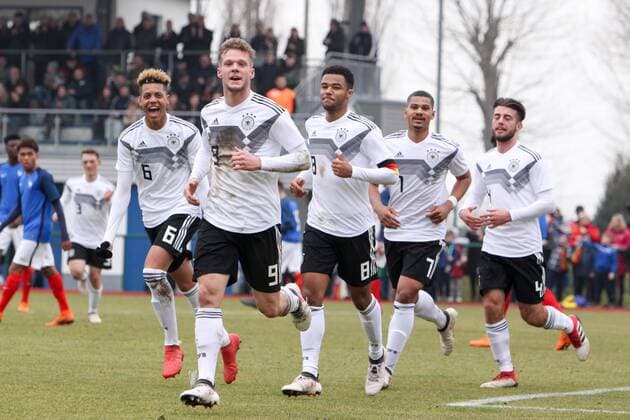 Germany France Soccer U18 Laenderspiel Markranstädt 26 03 2018 Stadion am Bad Soccer U18 Internationals GERMANY GER vs France FRA Pictured Felix Nmecha 6 GER Manchester City Eric Hottmann 9 GER Stuttgart Manuel Mbom 8 GER Bremen Noah Awuku 7 GER Kiel and Jose E Rios Alonso 4 GER Stuttgart celebrate the 1 0