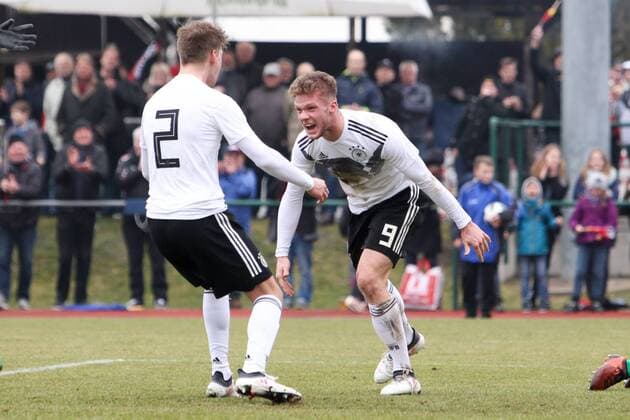 Germany France Soccer U18 Laenderspiel Markranstädt 26 03 2018 Stadion am Bad Soccer U18 International Friendlies BR Germany GER vs France FRA Pictured l Domink Becker 2 GER 1 FC Köln and Goal Scorer Eric Hottmann 9 GER Stuttgart celebrate the 1 0