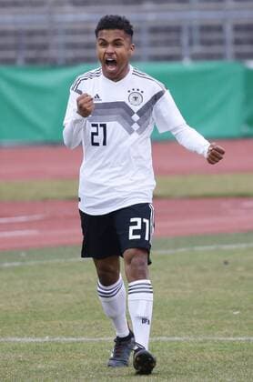 Ulm football U 16 international match Germany vs Italy Karim Adeyemi GER cheering