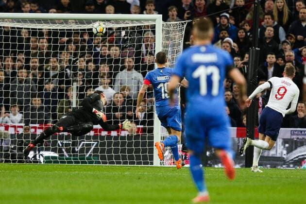 England s Jamie Vardy scoring the opening goal during the International Friendly Länderspiel match at Wembley Stadium, London. Picture date 27th March 2018. Picture credit should read: Charlie Forgham-Bailey Sportimage EDITORIAL USE ONLY. No use with unauthorised audio, video, data, fixture lists, club league logos or live services. Online in-match use limited to 120 images, no video emulation. No use in betting, games or single club league player publications.