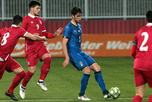 27.03.2018 Novi Sad Serbia-Italy Under 21 U21 U 21 International Friendly Länderspiel match men s football Luka Jovic(L) Serbia, Marco Varnier (c) Italy : 