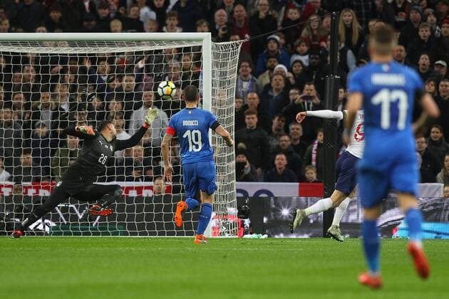 England v Italy International Friendly L?nderspiel Jamie Vardy of England scores his sides 1st goal during the International Friendly match at Wembley Stadium, London Content Not Available For UK Newspapers Copyright: xPaulxChestertonx FIL-11556-0001