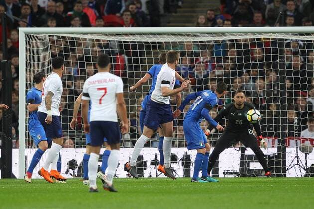 England v Italy International Friendly L?nderspiel Eric Dier of England heads for goal during the International Friendly match at Wembley Stadium, London Content Not Available For UK Newspapers Copyright: xPaulxChestertonx FIL-11556-0022