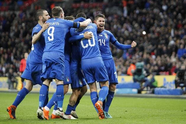 GOAL - Lorenzo Insigne of Italy is mobbed after levelling the match during the International Friendly Länderspiel match between England and Italy at Wembley Stadium, London, England on 27 March 2018. Copyright: xCarltonxMyriex 19390017