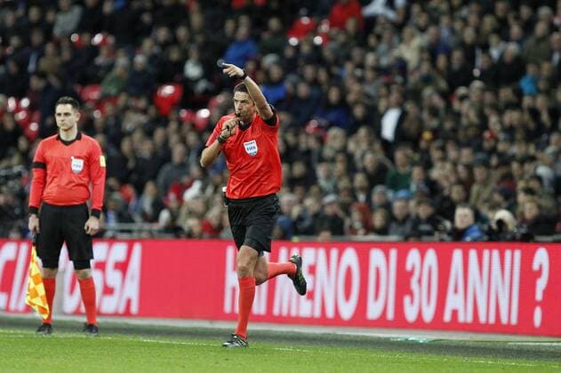 Referee, Deniz Aytekin awards a penalty with the assistance of VAR during the International Friendly Länderspiel match between England and Italy at Wembley Stadium, London, England on 27 March 2018. Copyright: xCarltonxMyriex 19390022