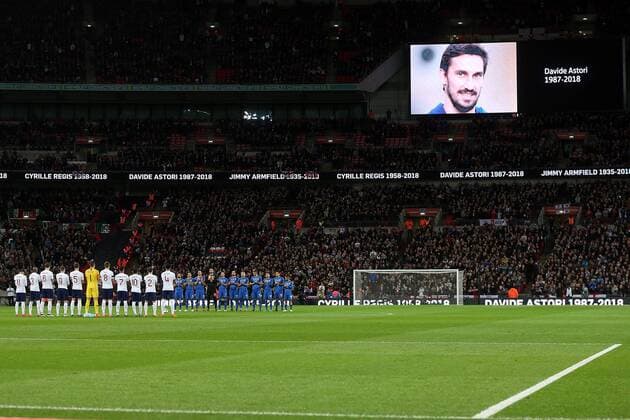 England v Italy International Friendly L?nderspiel A minutes applause for Cyrille Regis, Davide Astori and Jimmy Armfield before the International Friendly match at Wembley Stadium, London Content Not Available For UK Newspapers Copyright: xPaulxChestertonx FIL-11556-0160