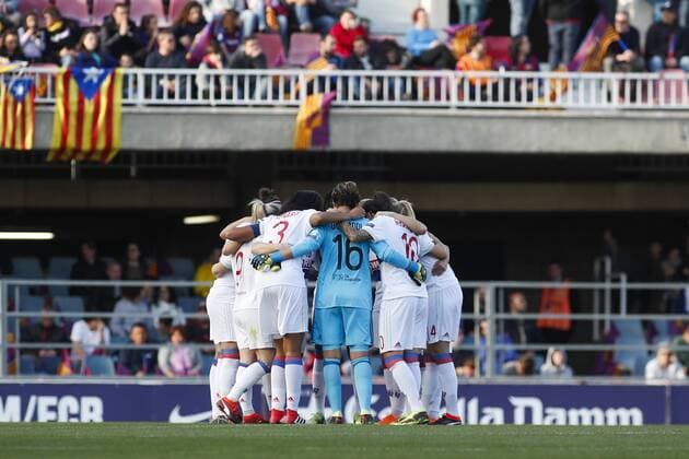 28th March 2018, Mini Estad, Barcelona, Spain; Womens Champions League football, quarter final, 2nd leg, Barcelona Women versus Lyon Women; Lyon team huddle before start the match  ActionPlus12006323