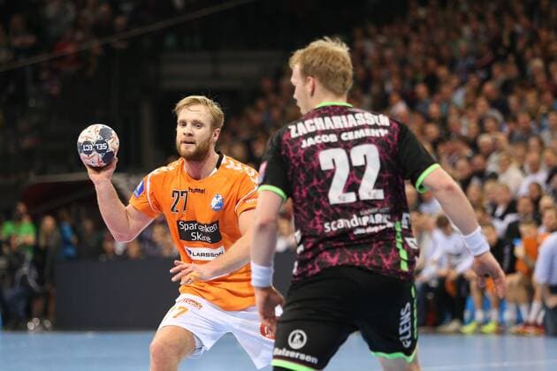 Gunnar Steinn Jonsson IFK Kristianstad 27 Anders Zachariassen SG Flensburg Handewitt 22 Flensburg Schleswig Holstein Germany Flens Arena Copyright: xAgentur54Gradx xSpeedphotosx