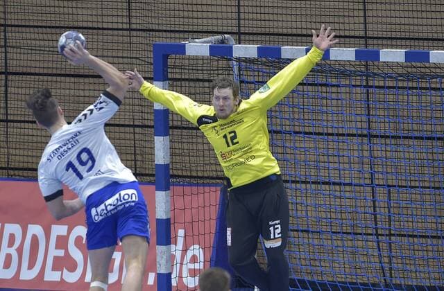 29 03 2018 Handball 2 Bundesliga HC Elbflorenz Dresden Dessau Rosslauer HV 24 21 Dessau Daniel Schmidt against Dresdens goalkeeper Mario Huhnstock c
