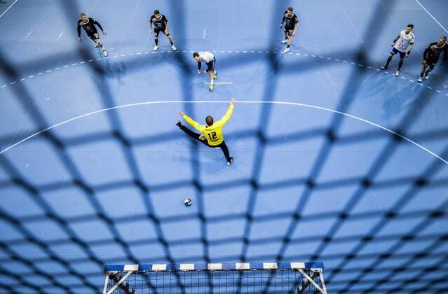 Handball Men 2 Bundesliga Season 2017 2018 HC Elbflorenz Dessau Rosslauer HV Thursday 29 03 2018 Ball GamesArena Dresden Dresdens Goalkeeper Mario Huhnstock RM001