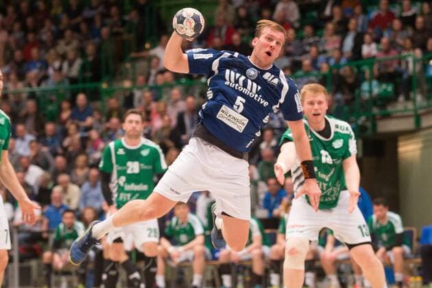 Max Darj 5 Bergischer HC at the throw Bergischer HC vs DJK Rimpar Wolves Handball 2 Handball Bundesliga 31 03 18 Wuppertal NRW Germany Uni Halle Copyright: xcdnx
