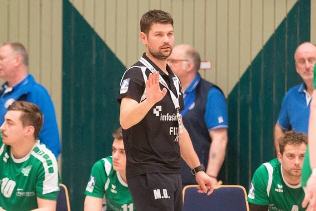 Dr Matthias Obinger Coach DJK Rimpar Wolves on the sidelines Bergischer HC vs DJK Rimpar Wolves Handball 2 Handball Bundesliga 31 03 18 Wuppertal NRW Germany Uni Halle Copyright: xcdnx