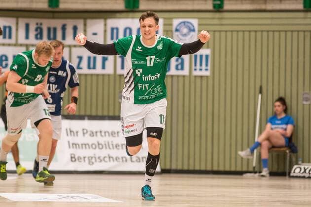 Torjubel Patrick Schmidt 17 DJK Rimpar Wolves Bergischer HC vs DJK Rimpar Wolves Handball 2 Handball Bundesliga 31 03 18 Wuppertal NRW Germany Uni Halle Copyright: xcdnx