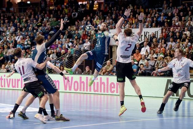 Handball Mens EHF Cup Season 2017 18 Group B Foxes Berlin Lugi HF Anders Hallberg No 11 Lugi HF Erik Schmidt No 28 Foxes Berlin Steffen Fatih No 23 Foxes Berlin Jakob Wickman Modigh No 2 Lugi HF 01 04 18 Copyright: xMichaelxHundtx xMatthiasxKochx