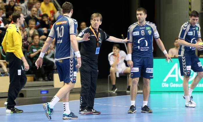 01 04 18 Handball EHF Cup Group B 12 Matchday Füchse Berlin Lugi Lund Picture Coach Velimir Petkovic Handball EHF Cup Füchse Berlin Lugi Lund