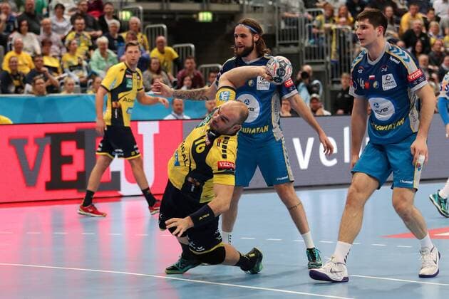 Rafael Baena Gonzalez RNL 16 Dean Bombac Kielce 44 Marko Mamic Kielce 24 Action Action Game scene Handball Champions League Rhein Neckar Löwen PGE Vive Kielce xozx