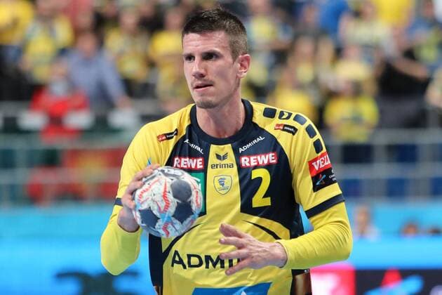 Andre Schmid Andy Schmid RNL 2 on the ball Game scene Single action Action Handball Champions League Rhein Neckar Löwen PGE Vive Kielce xozx