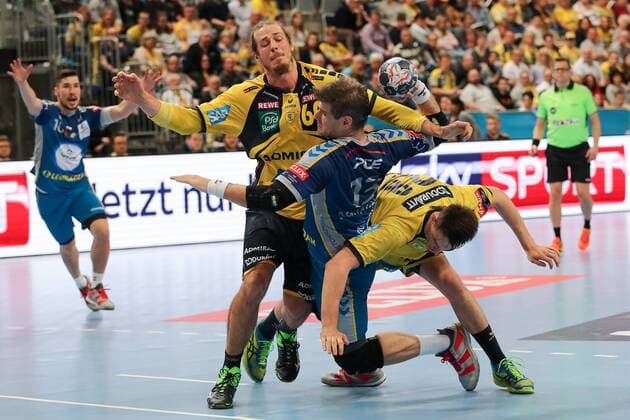 kim Ekdahl du Rietz RNL 60 Julen Aguinagalde Akizu Kielce 13 Filip Taleski RNL 28 Duel duel tackle tackling Dynamics Action Action Handball Champions League Rhein Neckar Löwen PGE Vive Kielce xozx