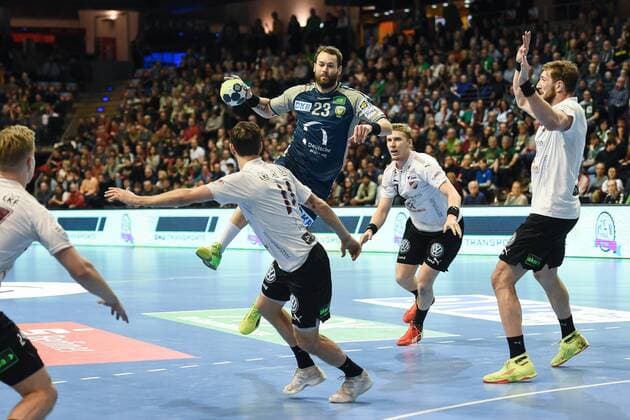 Handball Mens EHF Cup Season 2017 18 Group B Foxes Berlin Lugi HF Anders Hallberg No 11 Lugi HF Steffen Feth No 23 Fuchse Berlin Niclas Paradis No 7 Lugi HF Jakob Wickman Modigh No 2 Lugi HF 01 04 18 Copyright: xMichaelxHundtx xMatthiasxKochx