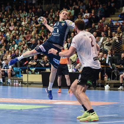 Handball Men EHF Cup Season 2017 18 Group B Füchse Berlin Lugi HF Oliver Milde No 5 Füchse Berlin Jakob Wickman Modigh No 2 Lugi HF 01 04 18 Copyright: xMichaelxHundtx xMatthiasxKochx