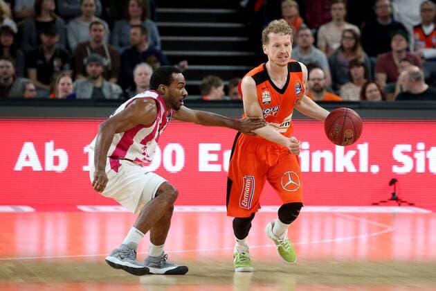 Josh Mayo Telecom Baskets Bonn Per Guenther ratiopharm ulm ratiopharm ulm vs Telekom Baskets Bonn esayCredit Basketball Bundesliga Basketball 01 04 2018 Neu Ulm Copyright: xEIBNER HarryxLangerx EP_HLR