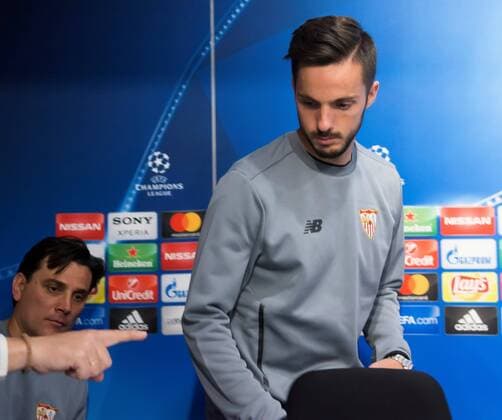 Sevilla s FC midfielder Pablo Sarabia (R) and head coach, Vicenzo Montella (L), arrive to a press conference PK Pressekonferenz after the team s training session at the city in Seville, Spain, 02 April 2018. Sevilla FC will face FC Bayern Munich in a Champions League match 03 April 2018. Sevilla FC training session !ACHTUNG: NUR REDAKTIONELLE NUTZUNG!  Copyright: xRAÚLxCAROx GRAF4389 20180402-636582766555072213