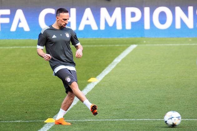 2nd April 2018, Ramon Sanchez Pizjuan, Seville, Spain; UEFA Champions League football, Sevilla versus Bayern Munich, pre match press conference PK Pressekonferenz and training session; Frank Ribery of Bayern Munich at the training session  ActionPlus12007914