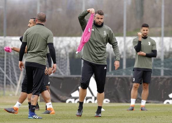 Entrenamiento de la Juventus. En la imagen, Barzagli. Juventus training session. In this picture, Barzagli. 