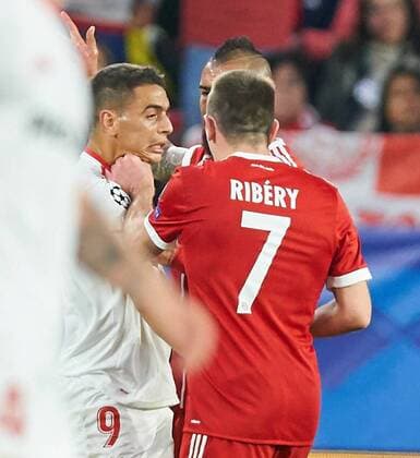 Franck RIBERY FCB 7 defeats Wissam BEN YEDDER Sevilla 9 FC SEVILLA FC BAYERN MUENCHEN Quarter-finals First leg Football UEFA Champions League Sevilla Spain 03 04 2018 CL Season 2017 2018 FCB