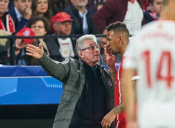Coach Head Coach Jupp HEYNCKES FCB Jerome BOATENG FCB 17 talk discuss argue entertain action FC SEVILLA FC BAVARIA MUENCHEN quarter-final first leg UEFA Champions League Sevilla Spain 03 04 2018 CL season 2017 2018 FCB