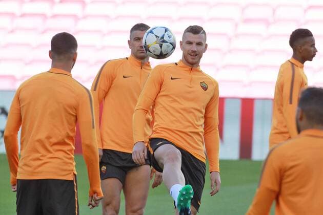 Edin Dzeko Allenamento AS Roma Barcellona 03 04 2018 Champions League Foto Gino Mancini Insidefoto Cell: 3342966346 3401257327
