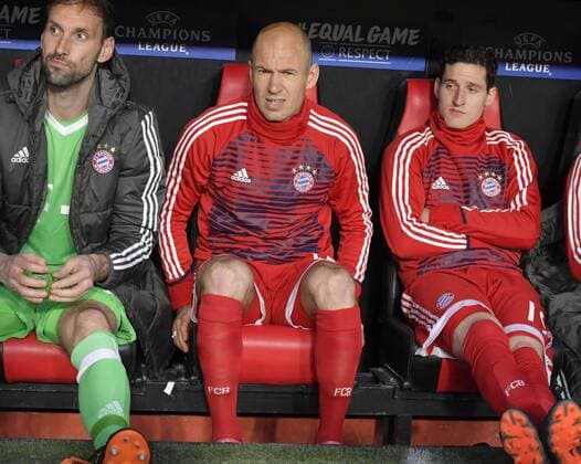 03 04 2018 Football UEFA Champions League 2017 2018 Quarter-finals FC Sevilla FC Bayern Munich in the Ramon Sanchez Pizjuan Sevilla Spain middle Arjen Robben FC Bayern Munich on the kank