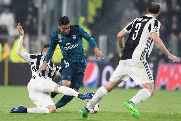 Mg Torino 03 04 2018 - Champions League Juventus-Real Madrid foto Matteo Gribaudi Image nella foto: Casemiro-Rodrigo Bentancur 