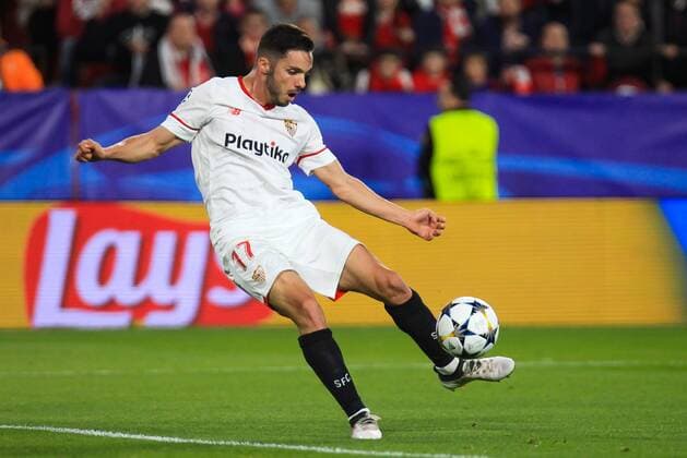 3rd April 2018, Ramon Sanchez Pizjuan, Seville, Spain; UEFA Champions League football, quarter final 1st leg, Sevilla versus Bayern Munich; Sarabia of Sevilla FC shoots and scores the first goal in the 31st minute for 1-0  ActionPlus12008151