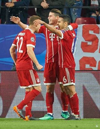 Thiago ALCANTARA FCB 6 Goal scored the goal to score 1 2 Goal celebrations Jubel for goal FC SEVILLA FC BAYERN MUENCHEN Quarter-finals first leg Football UEFA Champions League Sevilla Spain 03 04 2018 CL Season 2017 2018 FCB