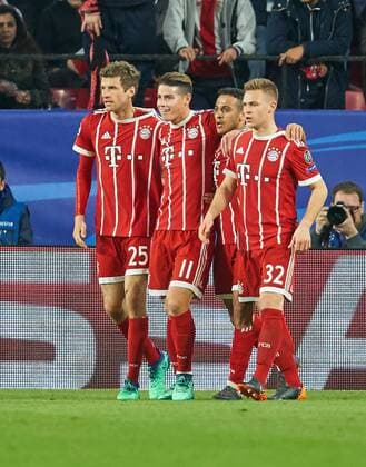 Thiago ALCANTARA FCB 6 Shot on goal scores the gate to 1 2 Goalscoring Joshua KIMMICH FCB 32 Thomas MUELLER MÜLLER FCB 25 James RODRIGUEZ FCB 11 FC SEVILLA FC BAVARIA MUENCHEN Quarterfinal First leg Football UEFA Champions League Sevilla Spain 03 04 2018 CL Season 2017 2018 FCB