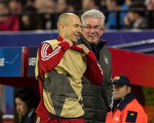 Spain Sevilla 03 04 2018 UEFA Champions League 2017 18 Season Quarter finals First leg Sevilla FC Bayern Munich Arjen Robben FCB and Head Coach Jupp Heynckes FCB discussion DeFodi048