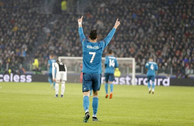Bilder des Tages - SPORT Partido de ida de cuartos de final de la Liga de Campeones entre la Juventus y el Real Madrid. En la imagen, celebracion de Cristiano tras marcar. Champions League quarterfinals first leg match between Juventus and Real Madrid. In this picture, Cristiano celebrates after scoring. 