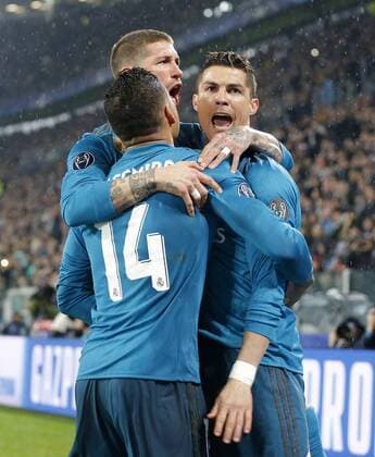 Partido de ida de cuartos de final de la Liga de Campeones entre la Juventus y el Real Madrid. En la imagen, celebracion de Cristiano tras marcar. Champions League quarterfinals first leg match between Juventus and Real Madrid. In this picture, Cristiano celebrates after scoring. 