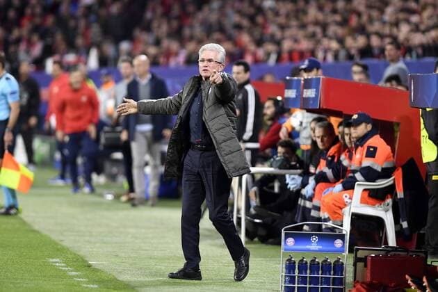 Partido de ida de cuartos de final de la Liga de Campeones entre la Sevilla y el Bayern. En la imagen, Heynckes.Champions League quarterfinals first leg match between Sevilla and Bayern. In this picture, Heynckes. 